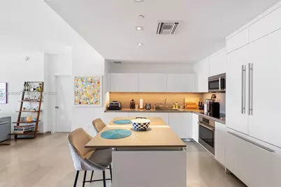 88 SW 7th St #1205, Miami, FL 33130 - Photo 1