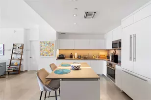 88 SW 7th St, Miami, FL 33130 - Photo 1