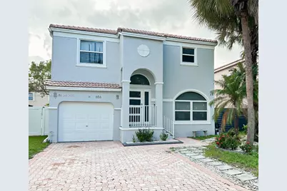 656 NW 157th Ave, Pembroke Pines, FL 33028 - Photo 1