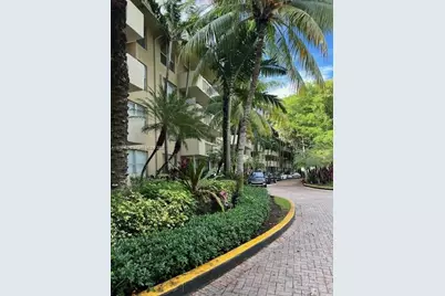1800 Sans Souci Blvd #338, North Miami, FL 33181 - Photo 1