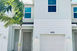 659 SE Lk Fls St, Port Saint Lucie, FL 34984 - Photo 1