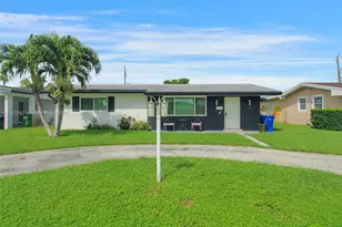 1160 NW 79th Terrace, Pembroke Pines, FL 33024 - Photo 1