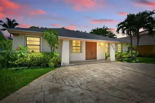 7420 SW 14th Pl, North Lauderdale, FL 33068 - Photo 1