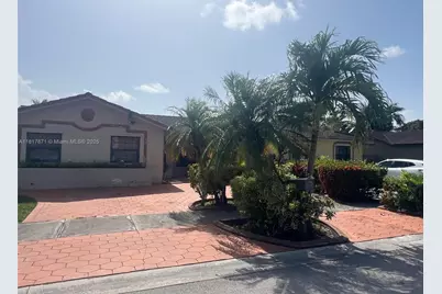 1112 SW 138th Pl, Miami, FL 33184 - Photo 1
