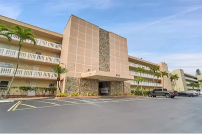 424 SE 10th St #402, Dania Beach, FL 33004 - Photo 1