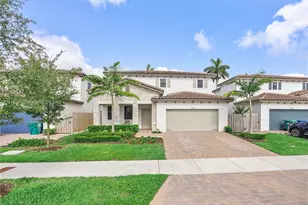 24324 SW 119th Pl, Miami, FL 33032 - Photo 1