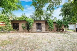 420 NE 135th St, North Miami, FL 33161 - Photo 1