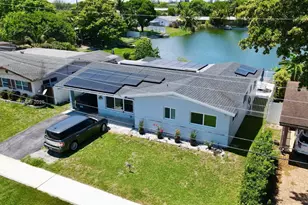 728 SW 4th St, Hallandale Beach, FL 33009 - Photo 1