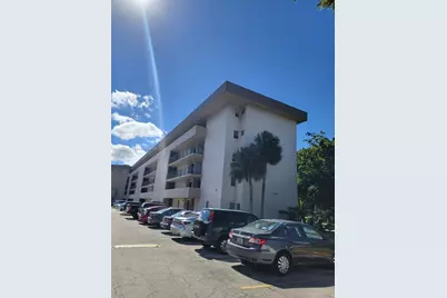 870 NW 87th Ave #310, Miami, FL 33172 - Photo 1