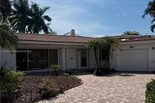 2404 NE 28th Ave, Fort Lauderdale, FL 33305 - Photo 1