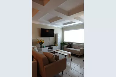 311 NW 82nd Ave #1201, Miami, FL 33126 - Photo 1