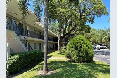 1111 SW 4th St #6, Fort Lauderdale, FL 33312 - Photo 1