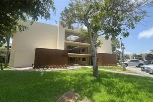 8045 SW 107th Ave, Miami, FL 33173 - Photo 1