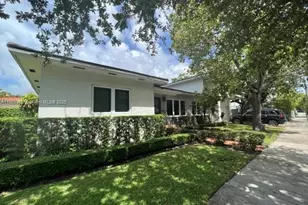 2728 Kirk St, Miami, FL 33133 - Photo 1