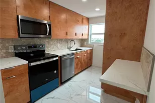 245 18th St, Miami Beach, FL 33139 - Photo 1