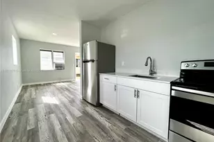 830 NW 7th St, Hallandale Beach, FL 33009 - Photo 1