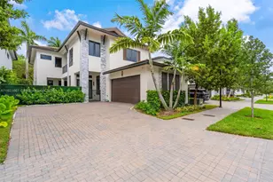 8127 NW 48th Terrace, Doral, FL 33166 - Photo 1