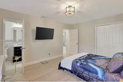 6640 Tarrega St #0, Coral Gables, FL 33146 - Photo 29