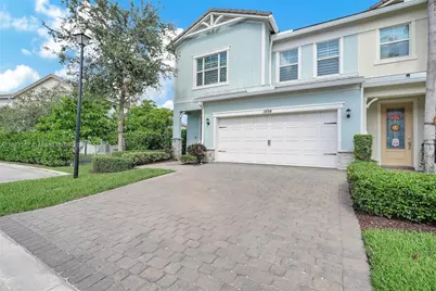 1494 Silk Oak Dr, Hollywood, FL 33021 - Photo 1