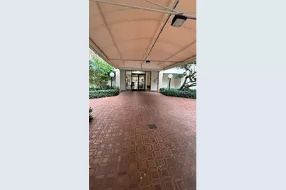 3980 Oaks Clubhouse Dr #302, Pompano Beach, FL 33069 - Photo 1
