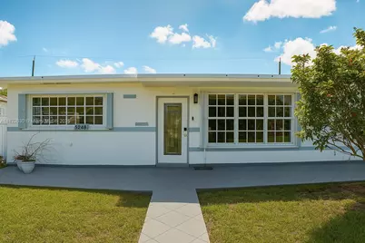 5348 W 14th Ave, Hialeah, FL 33012 - Photo 1