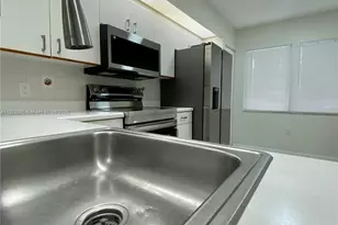 1301 SW 142nd Ave, Pembroke Pines, FL 33027 - Photo 3