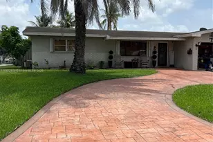 8230 NW 15th St, Pembroke Pines, FL 33024 - Photo 1