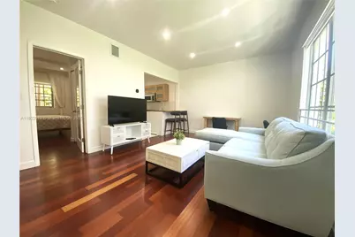 815 Euclid Ave #2, Miami Beach, FL 33139 - Photo 1