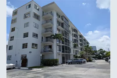 1750 NE 115th St #605, Miami, FL 33181 - Photo 1