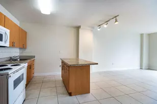 423 NE 23rd St, Miami, FL 33137 - Photo 1