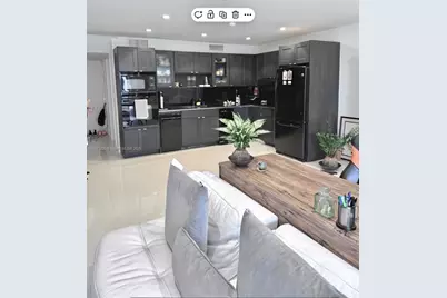 3121 Commodore Plz #PH4, Miami, FL 33133 - Photo 1