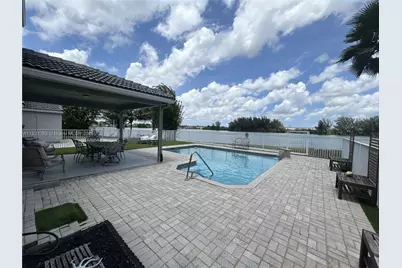 5708 S Plum Bay Pkwy #5708, Tamarac, FL 33321 - Photo 1