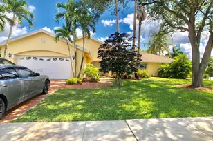 19960 NW 4 St, Pembroke Pines, FL 33029 - Photo 1