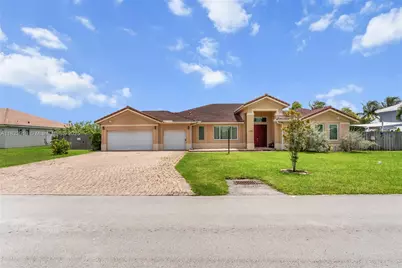 22442 SW 128th Pl, Miami, FL 33170 - Photo 1