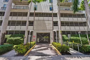 455 NE 25th St, Miami, FL 33137 - Photo 1