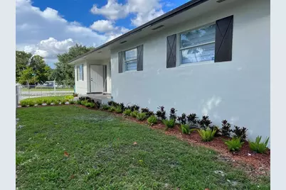 7545 NW 10th Ave, Miami, FL 33150 - Photo 1
