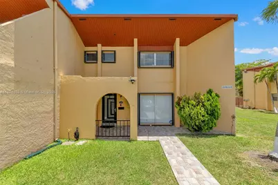 13705 SW 84th St #H, Miami, FL 33183 - Photo 1