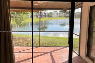 510 W Park Dr, Miami, FL 33172 - Photo 1