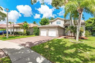 315 W Cypress Cove Cir, Davie, FL 33325 - Photo 1