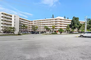 2905 Point E Dr, Aventura, FL 33160 - Photo 1