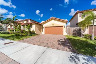 15421 SW 176th Ln, Miami, FL 33187 - Photo 1