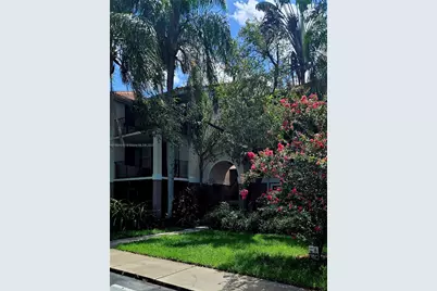 10121 W Sunrise Blvd #105, Plantation, FL 33322 - Photo 1