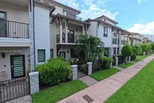 4680 NW 83rd Path, Doral, FL 33166 - Photo 1