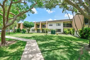 8261 SW 128th St, Pinecrest, FL 33156 - Photo 1