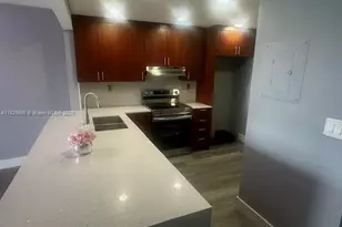 10288 NW 9th St Cir, Miami, FL 33172 - Photo 1