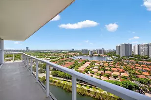 3701 N Country Club Dr, Aventura, FL 33180 - Photo 1