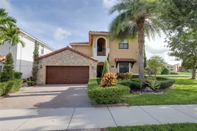 10040 NW 10th St, Miami, FL 33172 - Photo 1