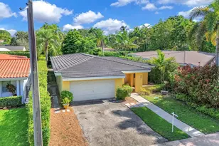 527 Gerona Ave, Coral Gables, FL 33146 - Photo 1