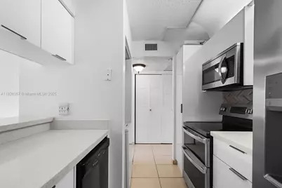 10167 Twin Lakes Dr #23-N, Coral Springs, FL 33071 - Photo 1