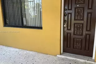 1442 NW 1st St, Miami, FL 33125 - Photo 1